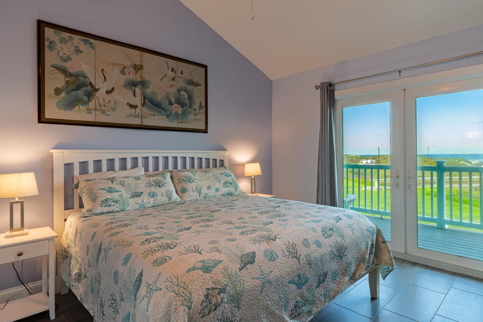 Executive Keys On The Port Aransas